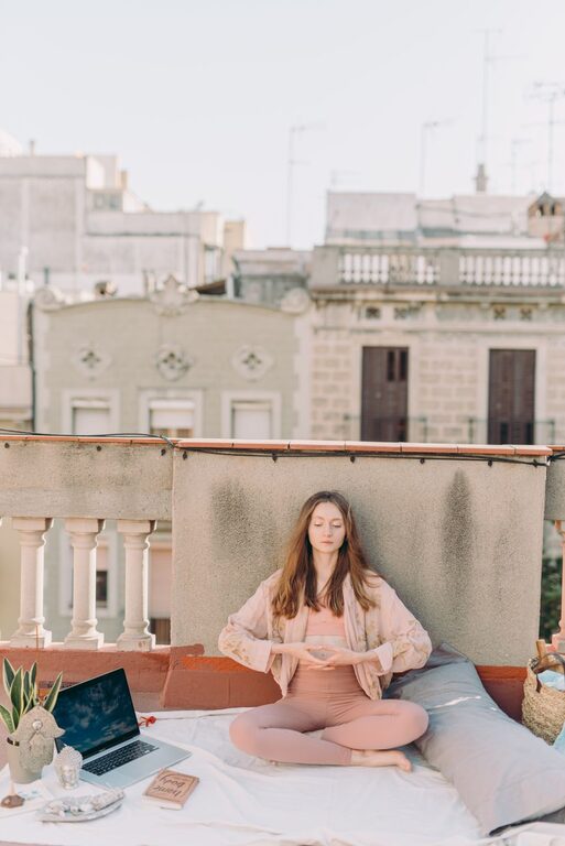 Jednoduché praktiky mindfulness pro běžný den